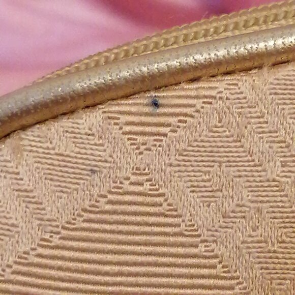 Set of 2 Vintage Givenchy Travel/Cosmetics Bags - Picture 13 of 15